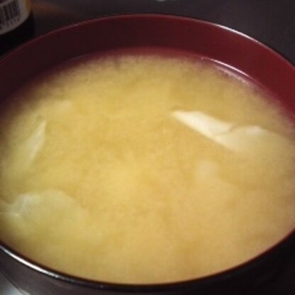 キャベツの甘みがお味噌汁を美味しくしてくれてクセになります～♪また作ります★